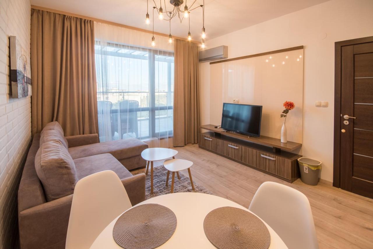 City Apartments Triumph Варна Экстерьер фото
